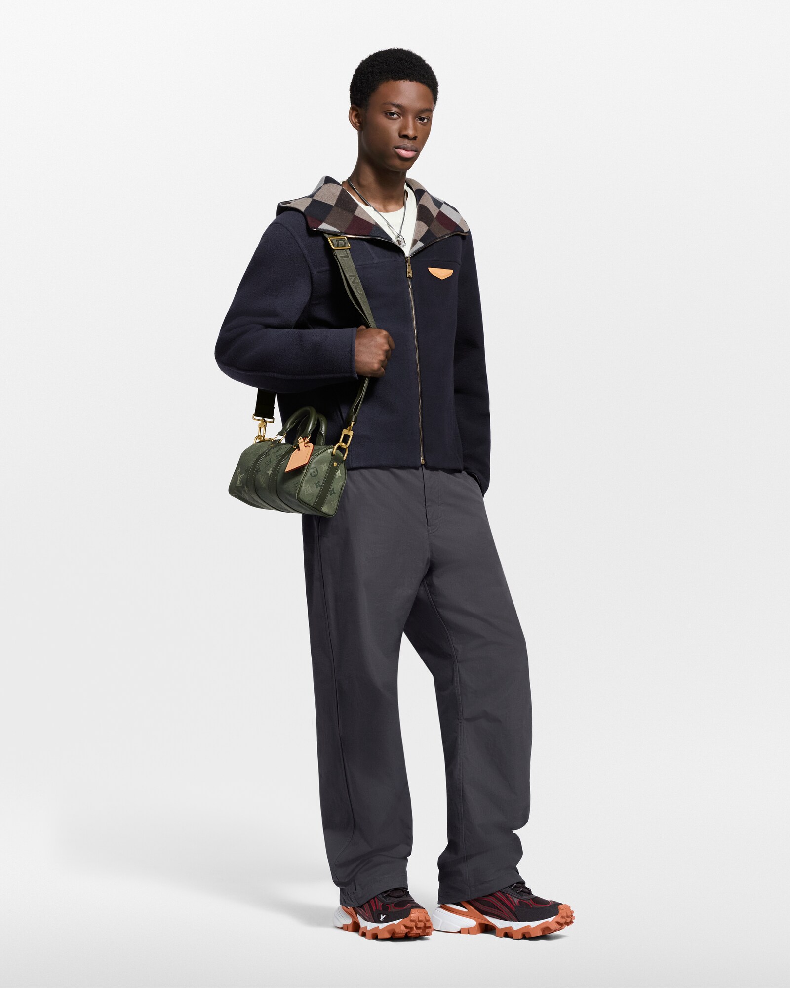 LV Summit Sneaker - Holiday Gifts for Him | LOUIS VUITTON